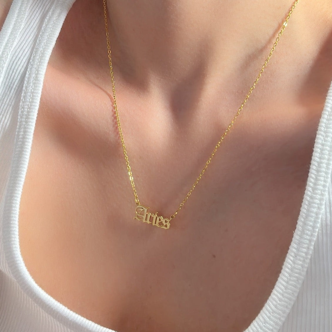 THE OLD ENGLISH ZODIAC NECKLACE